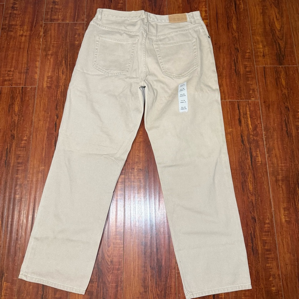 High Sierra Beige Mens Size 34x29 New Condition 100% Cotton Read Description!!